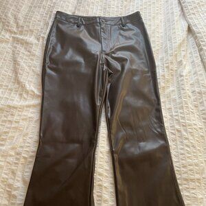 Brown leather pants (size M)